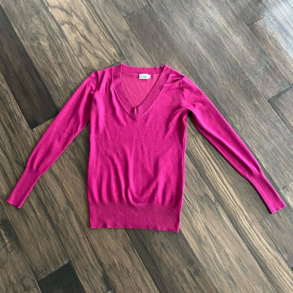 Juniors Size Small Sweater